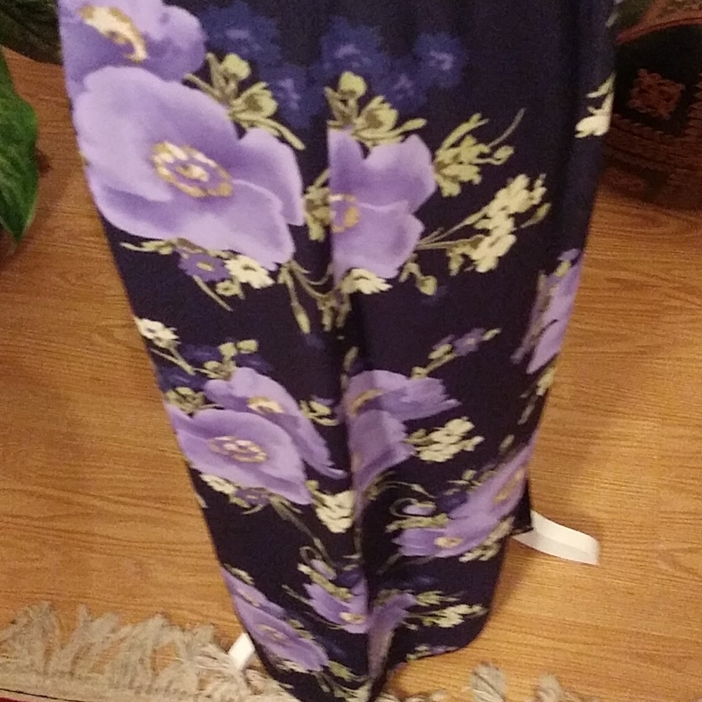 Skirt - Picture 3 of 7